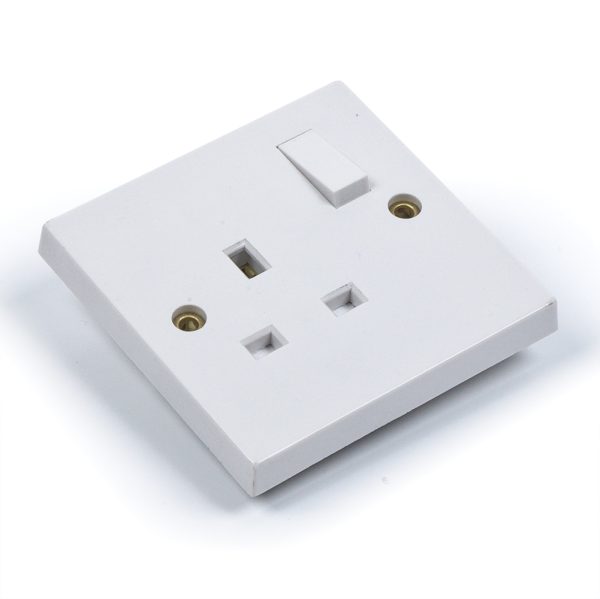 13 Amp Single Switched Socket